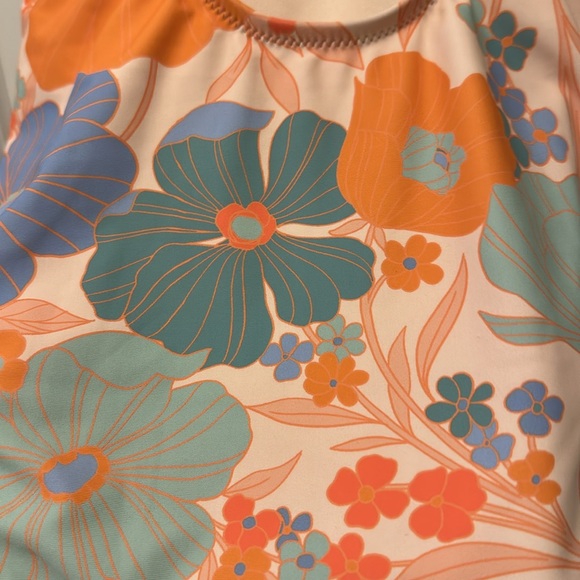 NWT Floral Ruffle One-Piece Swimsuit from Jessica Simpson - size small - Picture 4 of 4